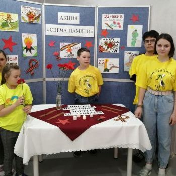 Волонтёры движения "Шаги добра" БУ "Сургутский центр социальной помощи семье и детям"